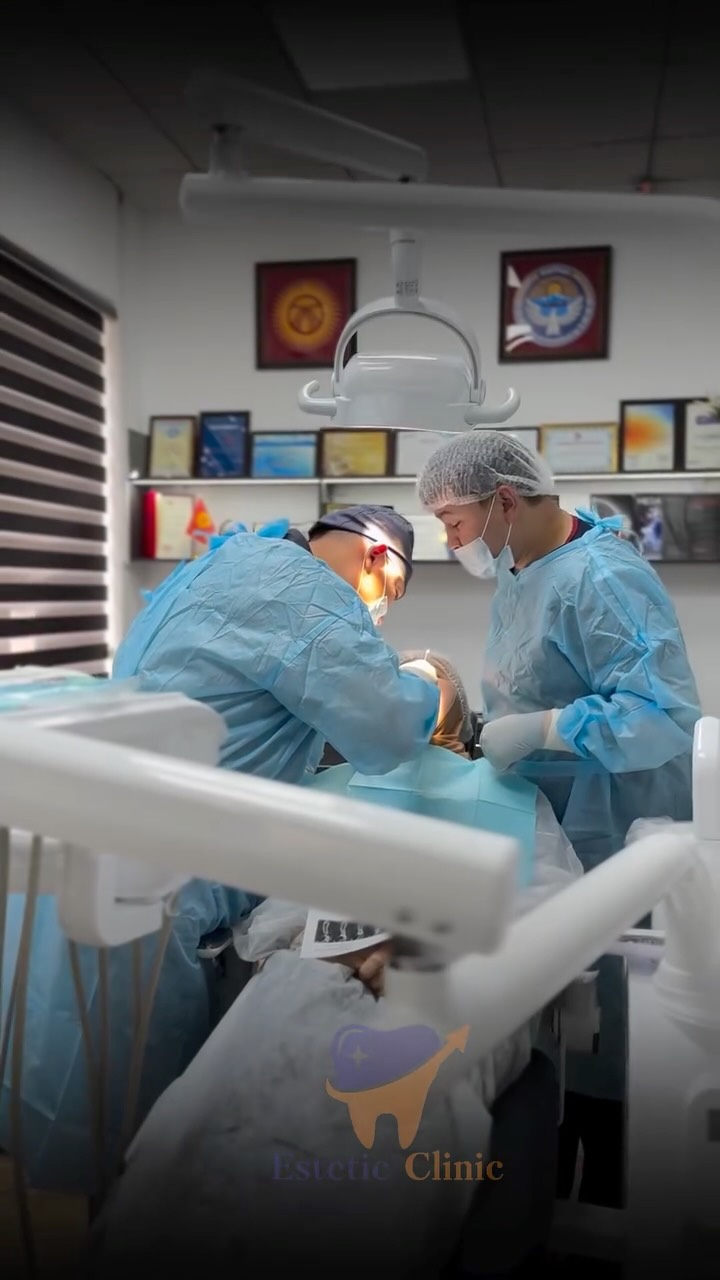 Имплантация зубов